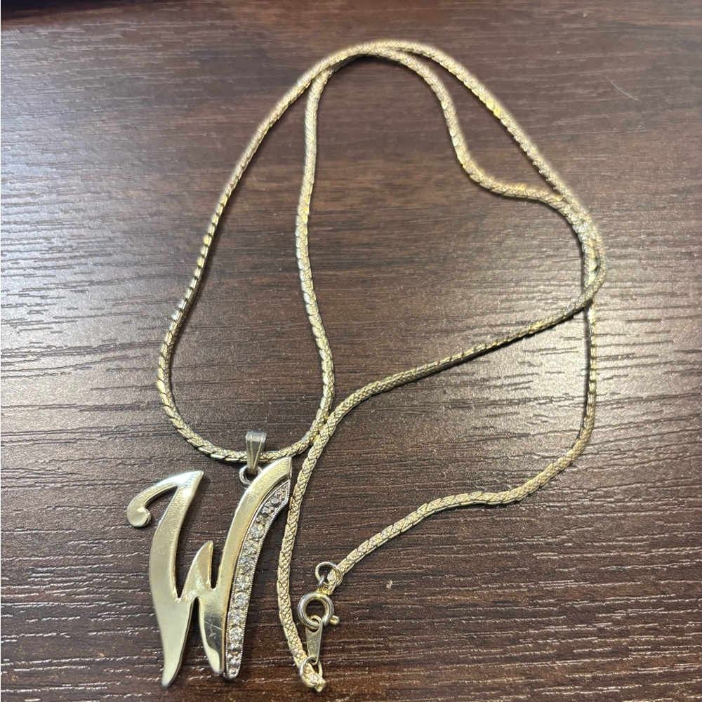 Vintage Gold Tone Necklace with 'W' Pendant Preloved